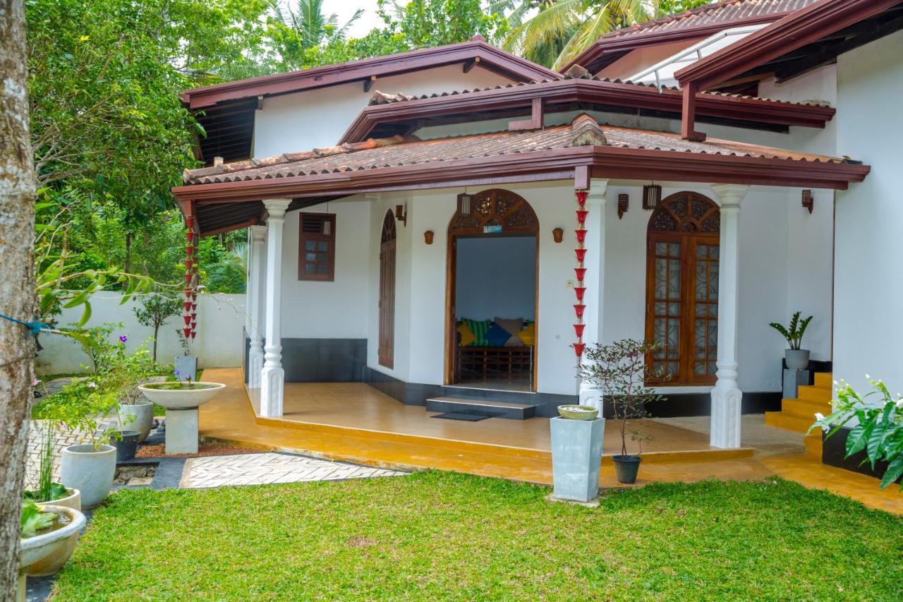 Villa Kumana - Unawatuna Galle Exterior foto